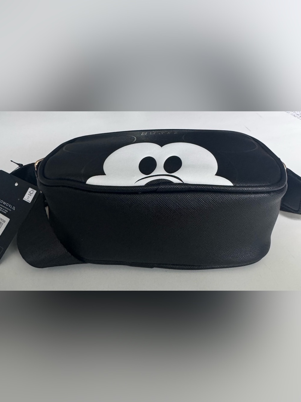 The Disney Mickey Mouse camera crossbody bag New - Picture 12 of 16